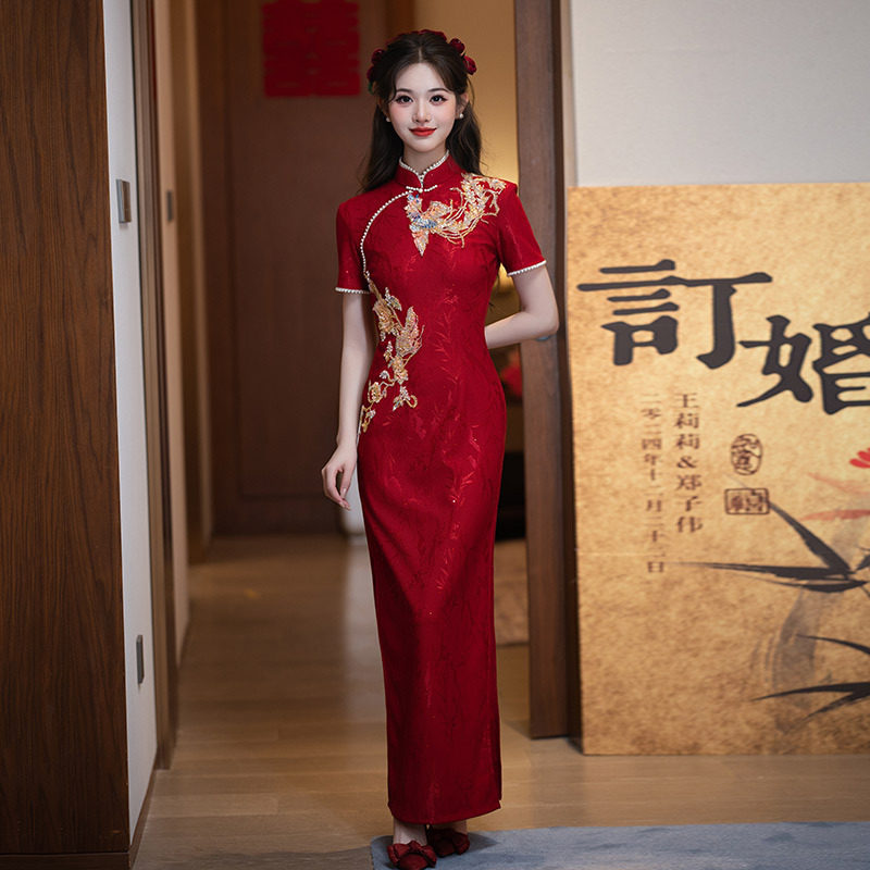 红色感洋气刺绣长款旗袍2025新款女中式新娘敬酒服订婚回门服