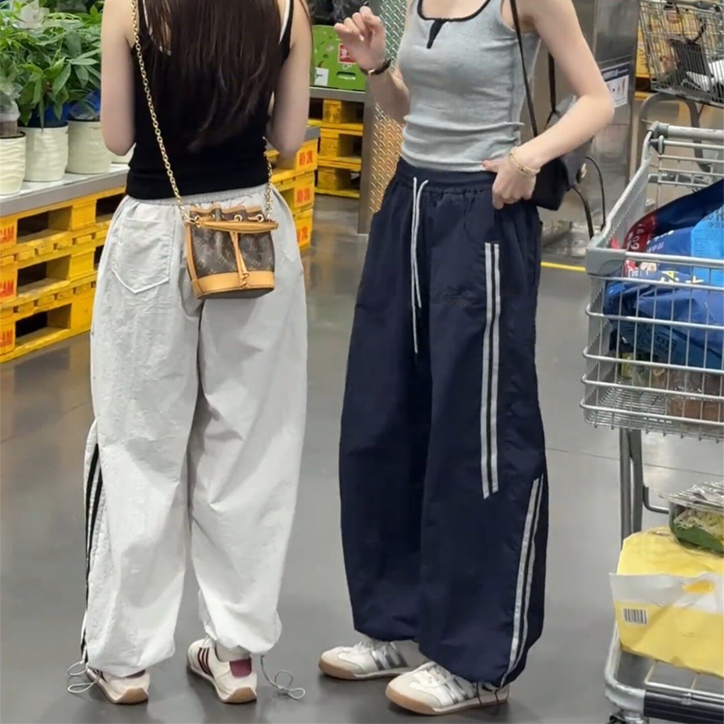 休闲阔腿裤女薄款夏季2026新款今年流行爆款松紧腰直筒运动速干裤