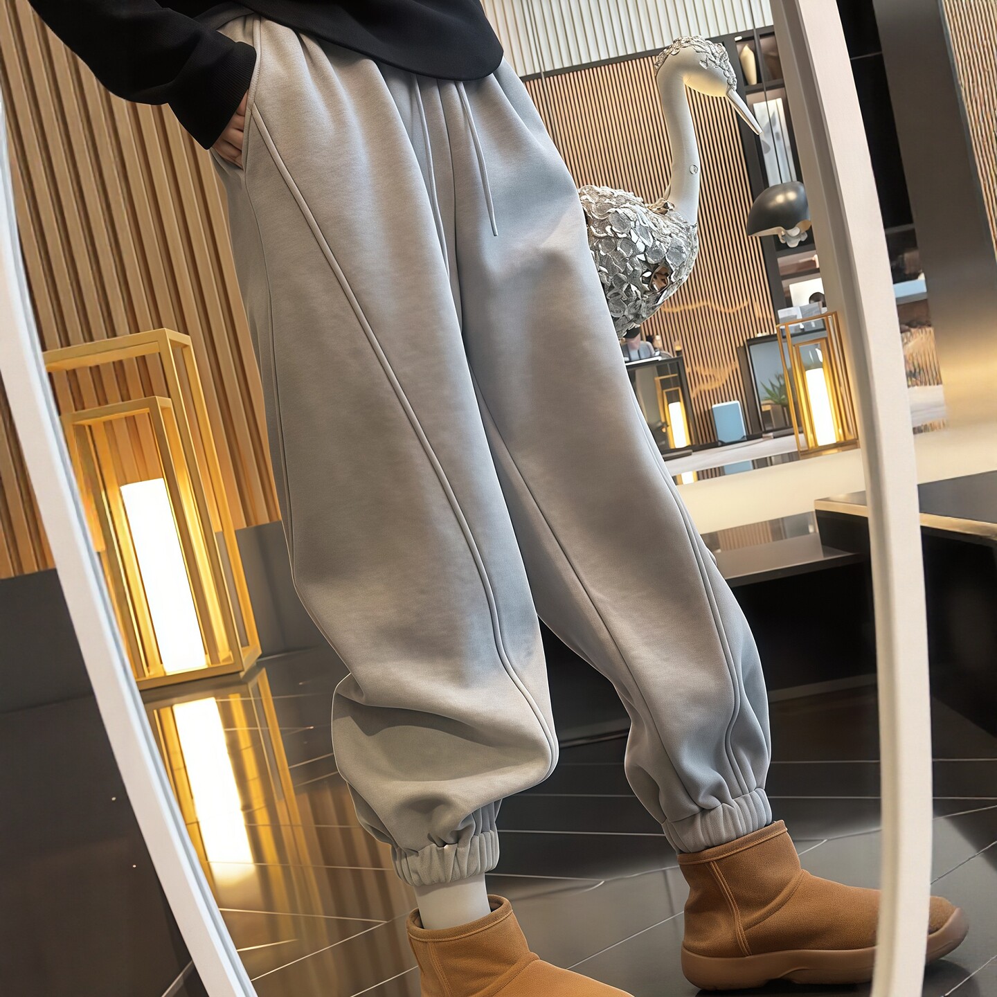 爆款灰色加绒加厚卫裤女2025秋冬季新款超火小个子高腰束脚运动裤