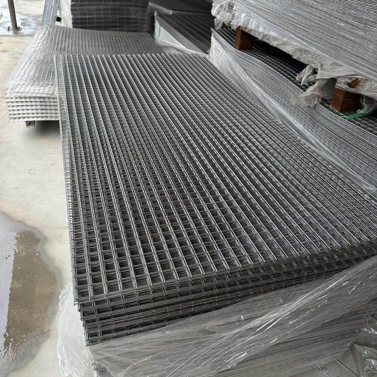 不锈钢电焊网片网格钢丝网围栏网防护隔离笼子组装片加粗超硬,金属材料及制品,丝网/金属网,淘宝优惠券,粉丝福利购,淘宝优惠卷