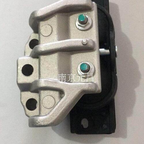 道奇酷威发动机右机脚胶发动机右支架2.7L酷威发动机机爪垫原厂