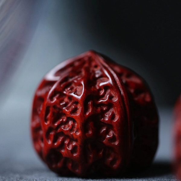 雨秉印度小叶紫檀核桃手把件保健球手球一对文玩红木雕刻送长辈佳
