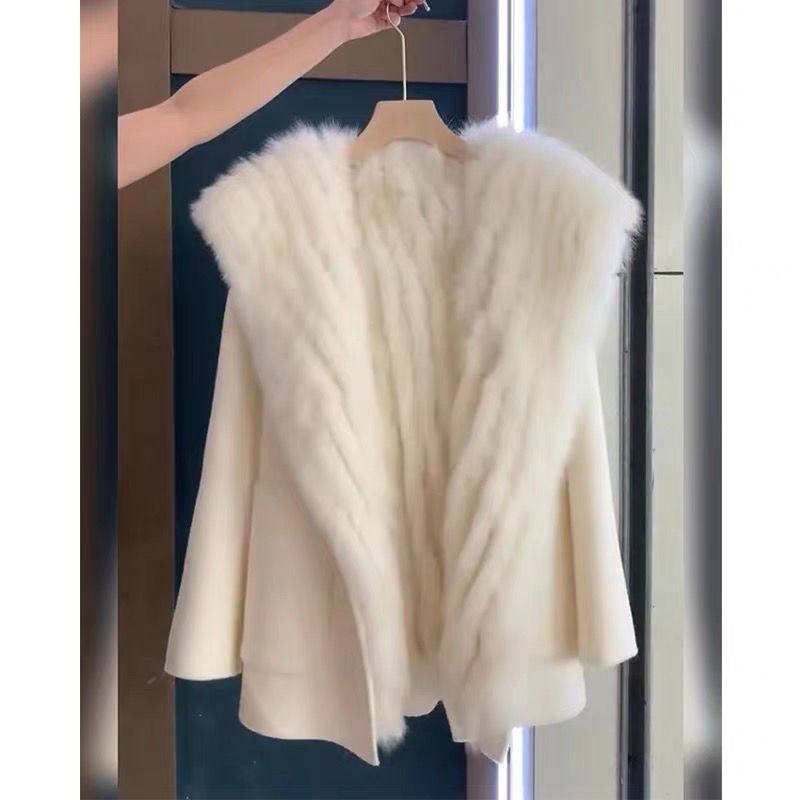 白色小香风皮草外套女2024新款冬季狐狸毛欧货拼接高端洋气大衣