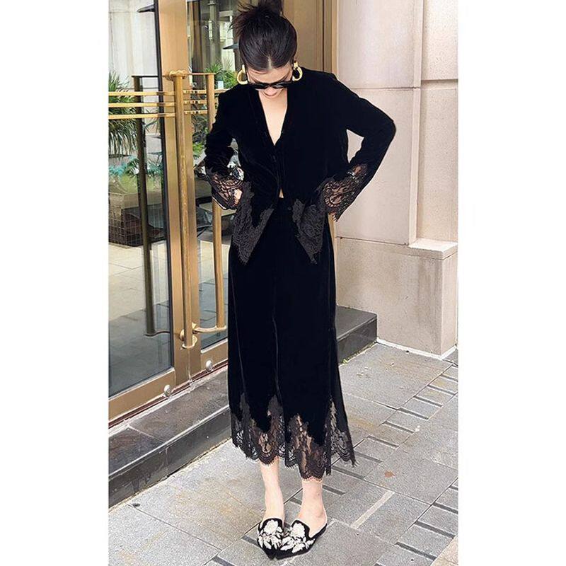 春秋气质一整套穿搭高级感大方得体小香风黑色丝绒衬衫半身裙套装