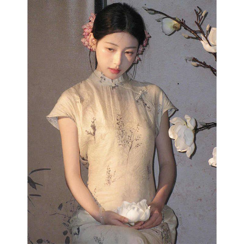 旗袍晚礼服女2025新款高级感新中式复古晨袍订婚连衣裙平时可穿女