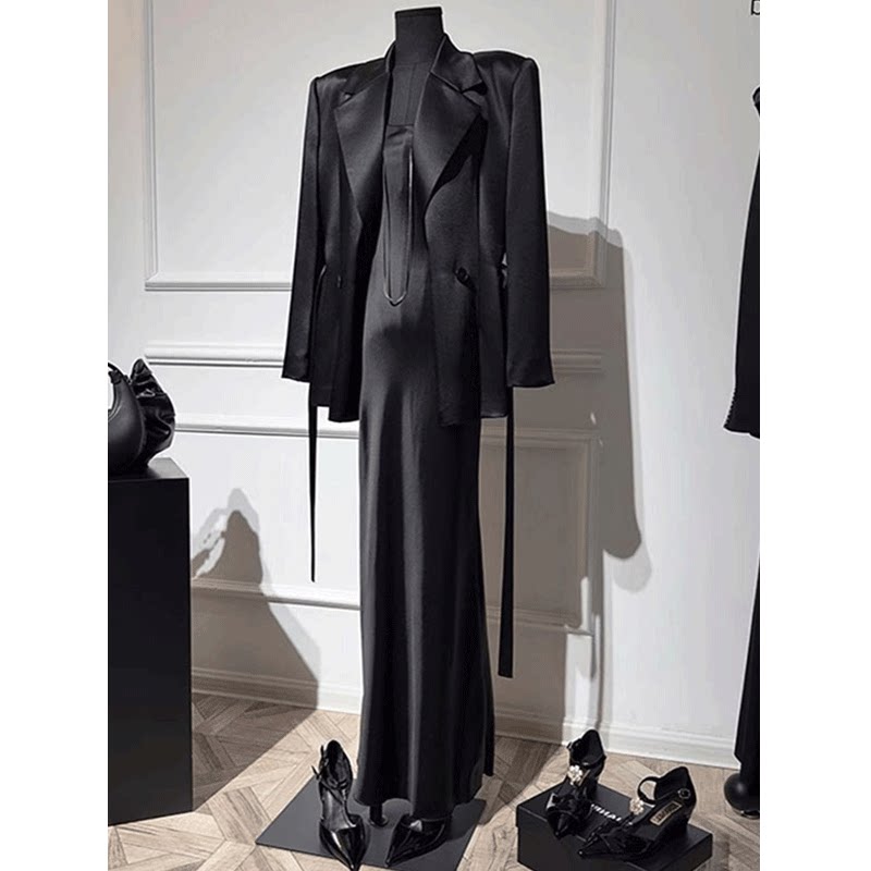 女装套装轻奢高级感轻职场醋酸缎面黑色西装外套连衣裙两件套秋季