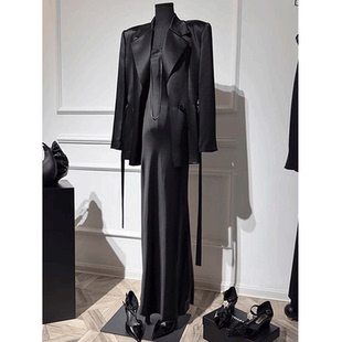 女装套装轻奢高级感轻职场醋酸缎面黑色西装外套连衣裙两件套秋季