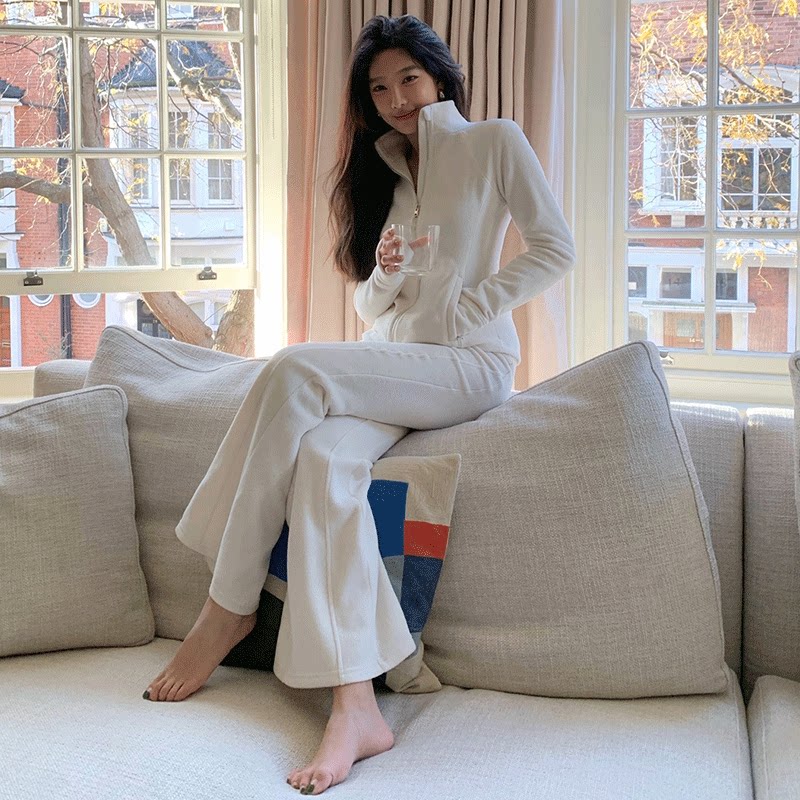 lu系显瘦摇粒绒套装女秋冬修身喇叭裤软糯卫衣外套