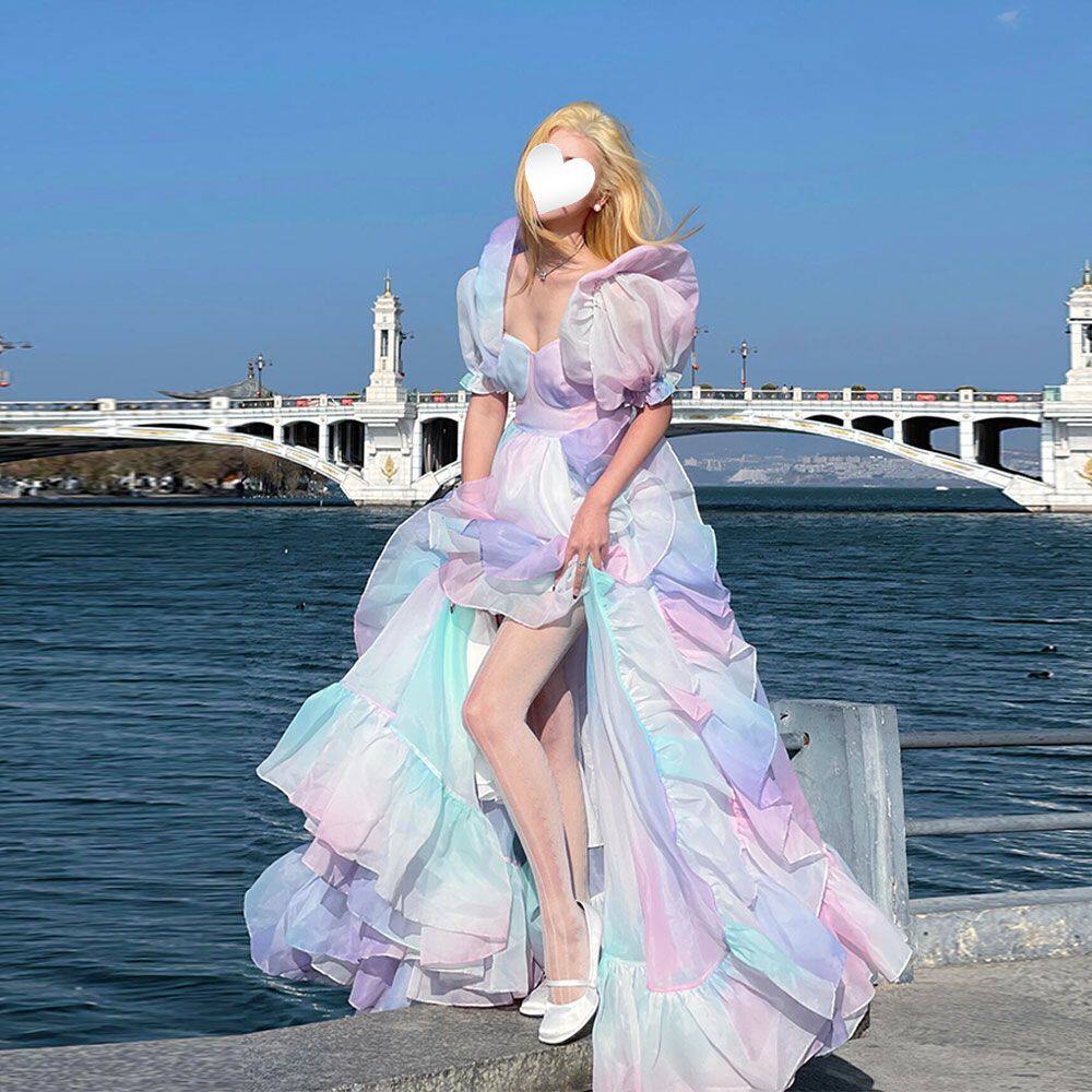彩虹色方领印花连衣裙女