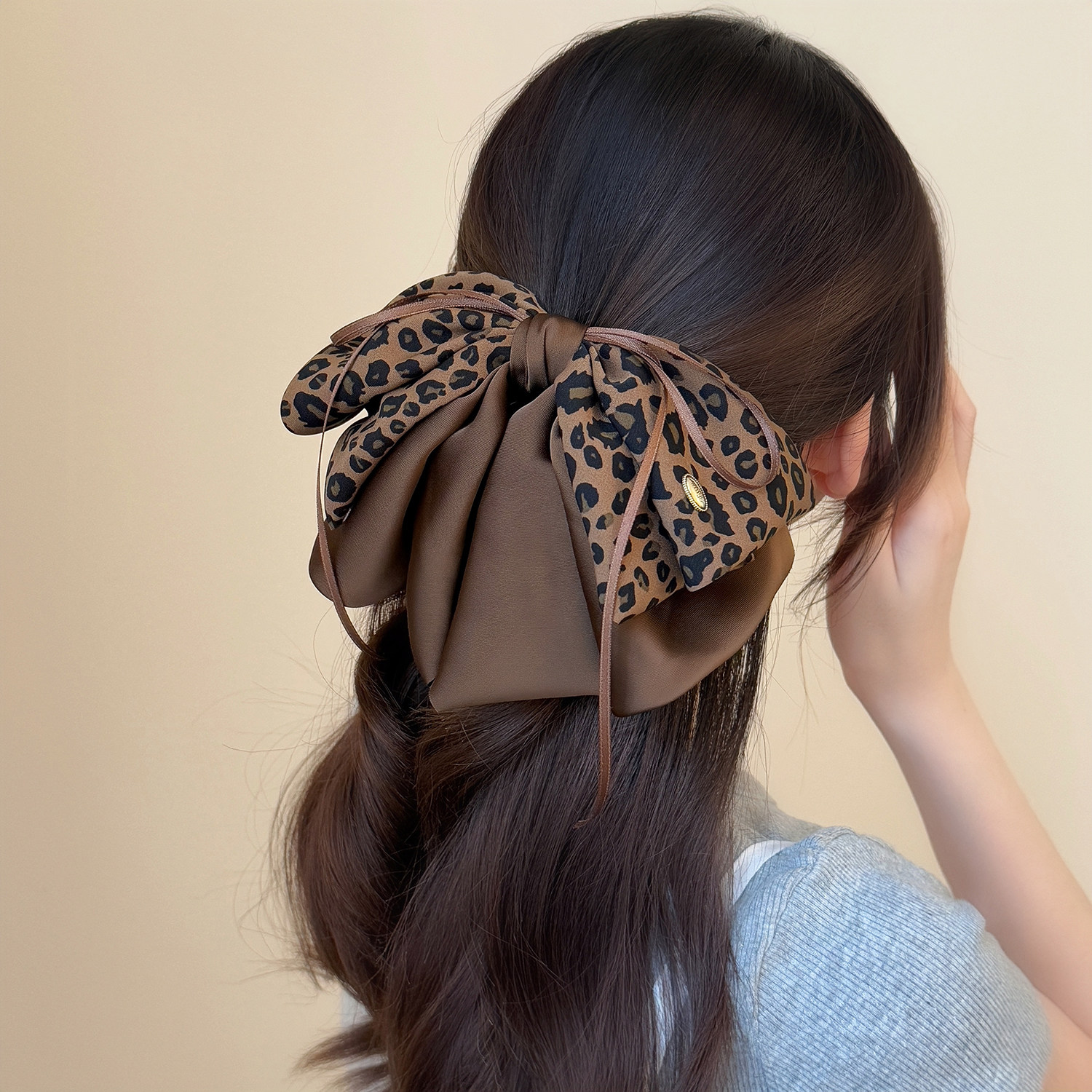 复古豹纹蝴蝶结飘带抓夹女2025新款高端法式百搭复古风后脑勺发夹