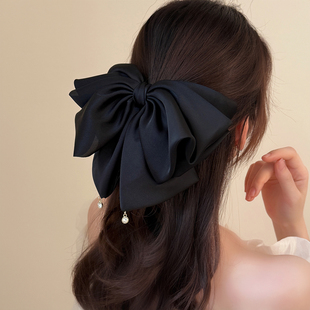 高级感超大多层缎面蝴蝶结马尾夹女法式复古绝美珍珠吊坠百搭发夹