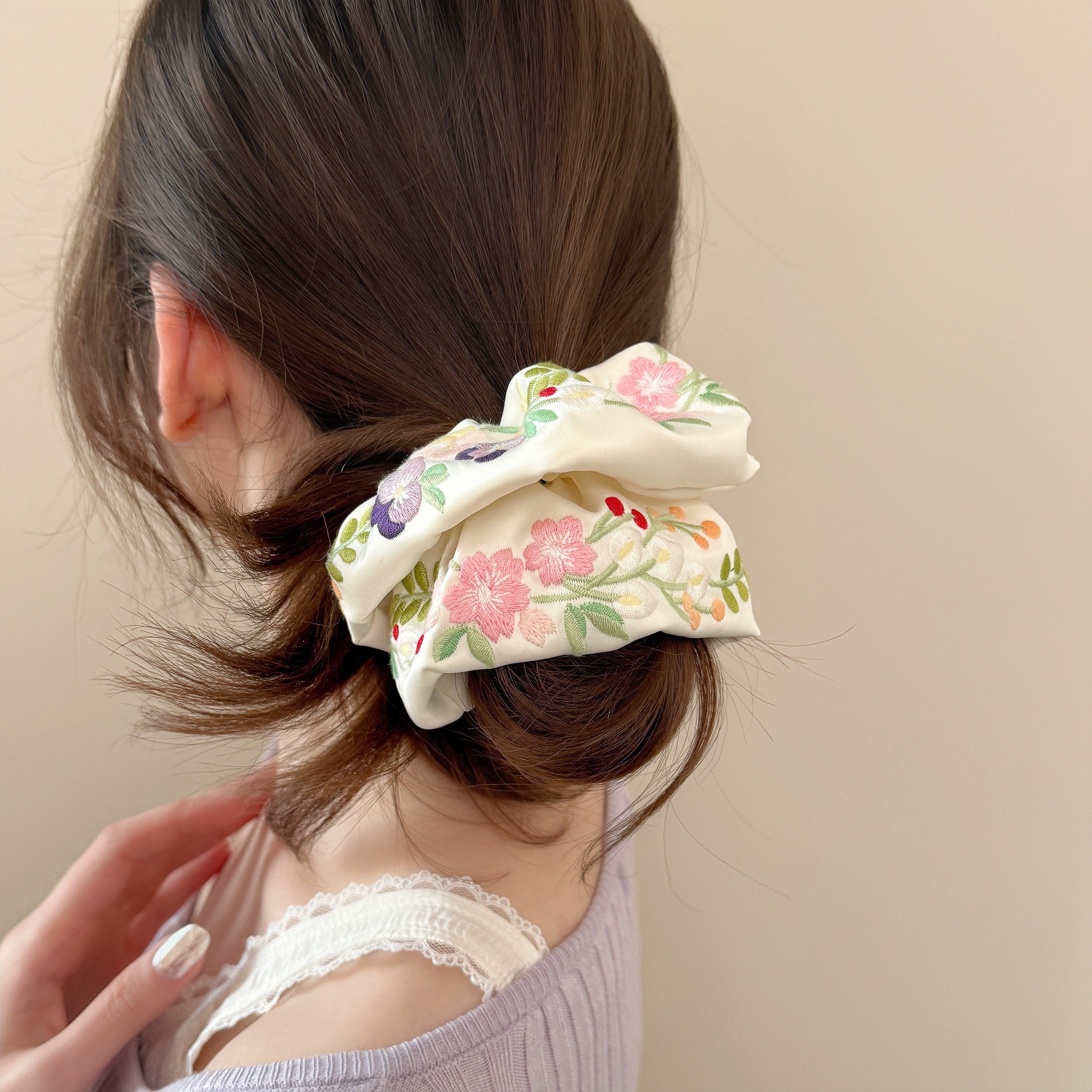 新款法式田园刺绣花卉大肠发圈高级感重工甜美文艺气质弹力发绳女