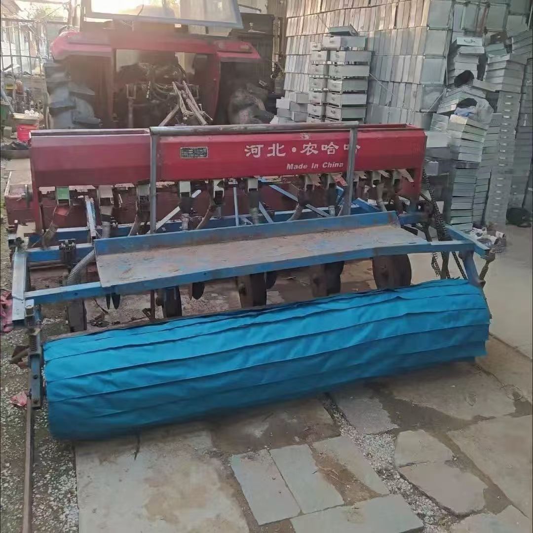 旋耕机特厚不沾泥布套蓝色