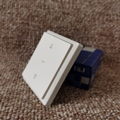 86型一位电动窗帘开关面板 纱帘百叶升降电机控制 中间可手动关断