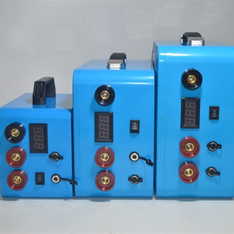 12v24v 启动电源大单体锂电池外壳diy套件强启塑料盒子防水