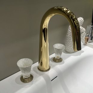 轻奢全铜冷热面盆单孔家用洗脸洗手池水金色龙头
