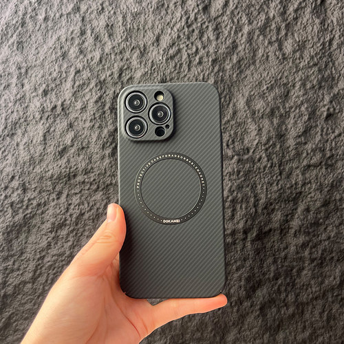 DGKAMEI适用于iPhone14promax手机壳新款轻薄防摔碳纤维纹理苹果14promax全包高级感简约外壳散热磁吸保护套