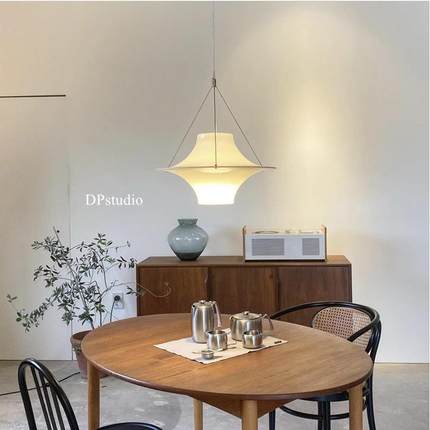 L7DPstudio中古奶油风吊灯包豪斯餐厅餐桌书房护眼韩式飞碟灯氛围