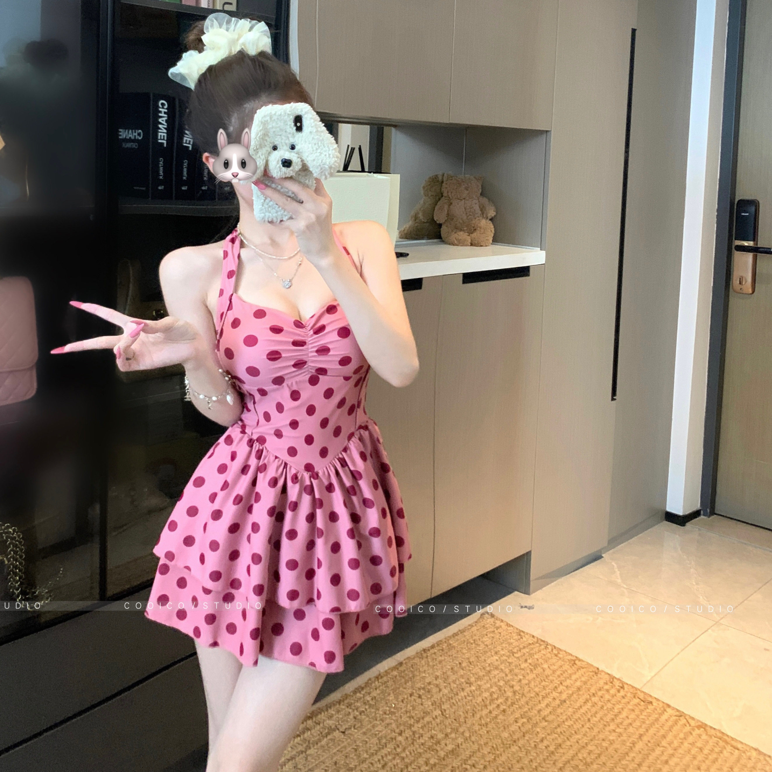 2025新款连体裙式显瘦遮肚肉波点甜美小胸聚拢挂脖海边绝美泳衣女