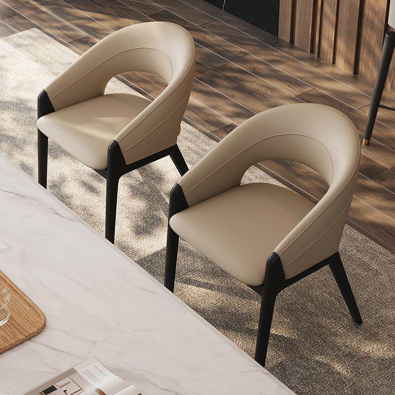 实木餐椅家用北欧真皮高级感现代简约意式极简酒店饭厅高端椅子