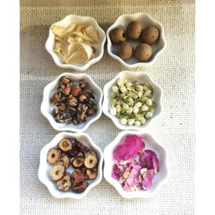 围炉煮茶陶瓷小碟子味碟厨房醋酱料碟花茶碟干果小碟菜碟小吃盘子