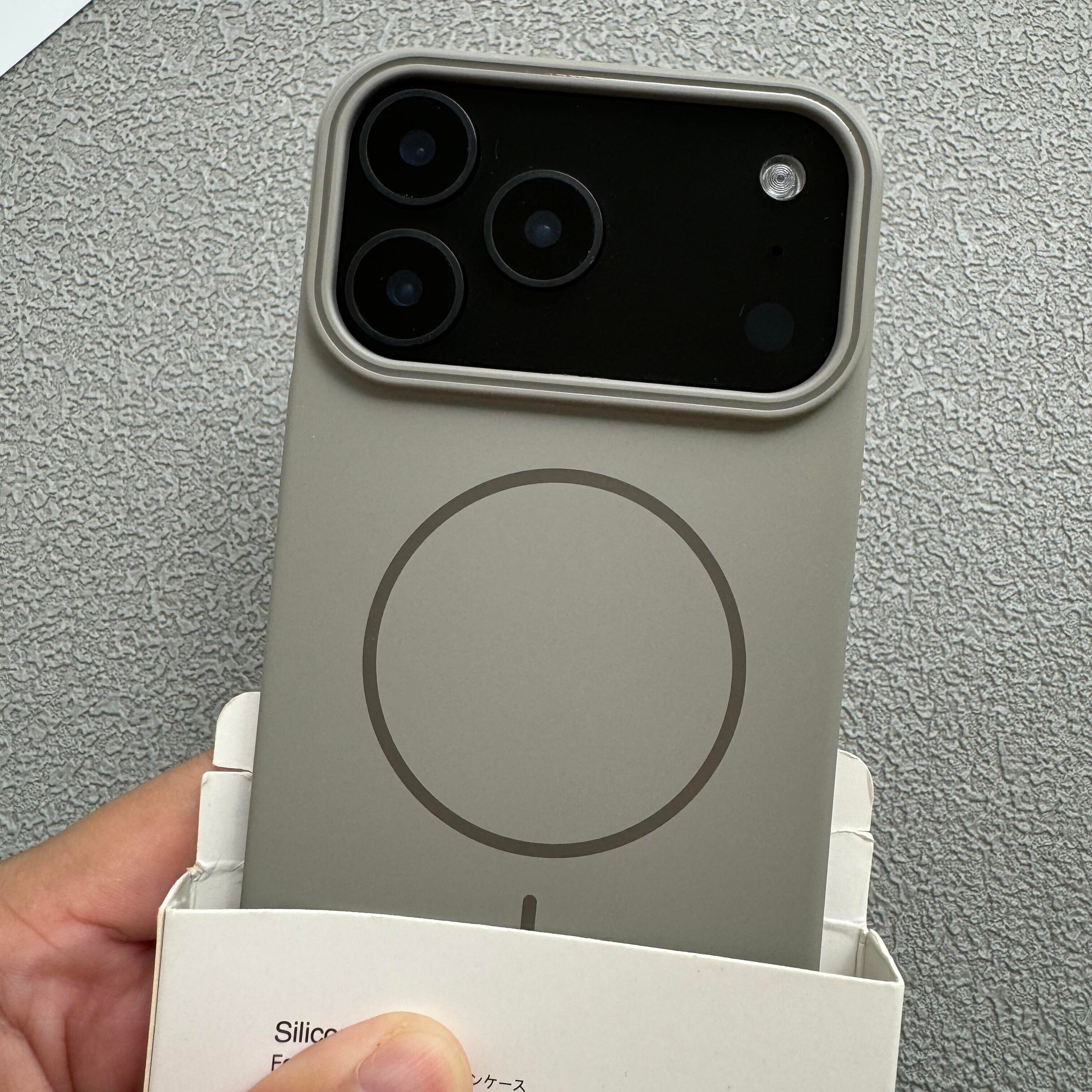 肤感磁吸适用华为mate70手机壳