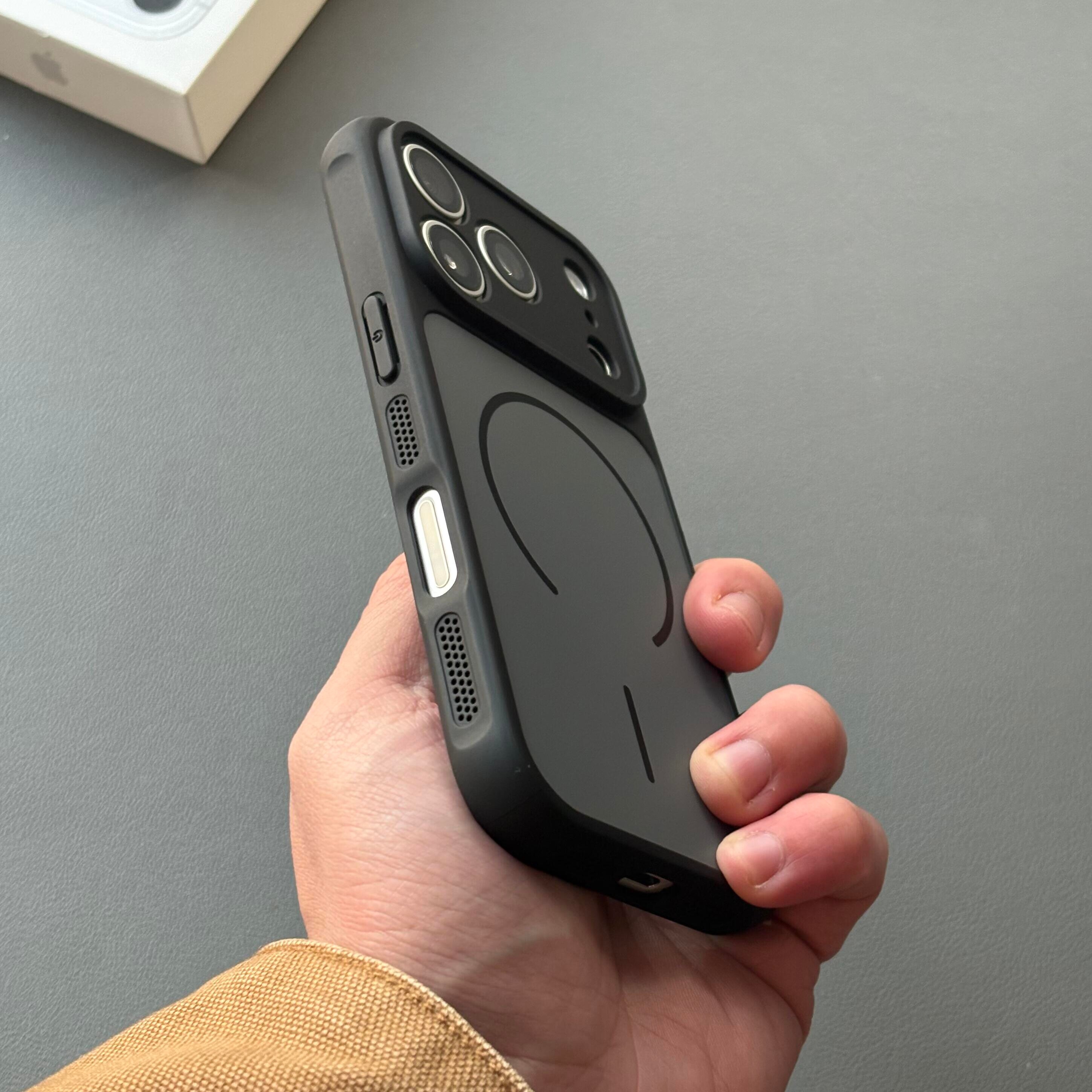 丹雅黑肤感撞色小磁吸适用苹果17promax手机壳air轻薄iPhone16/15plus高级感14/13pro极简12/11防指纹防滑男