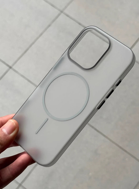高级感钛灰色细圈磁吸适用苹果16promax手机壳磨砂半透明iPhone15plus超薄肤感14/13大孔12pm独立金属按键绿