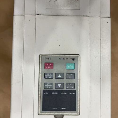 议价 现货上海亚泰变频器YTC0055G4T1B-N(CB-G)5可维修