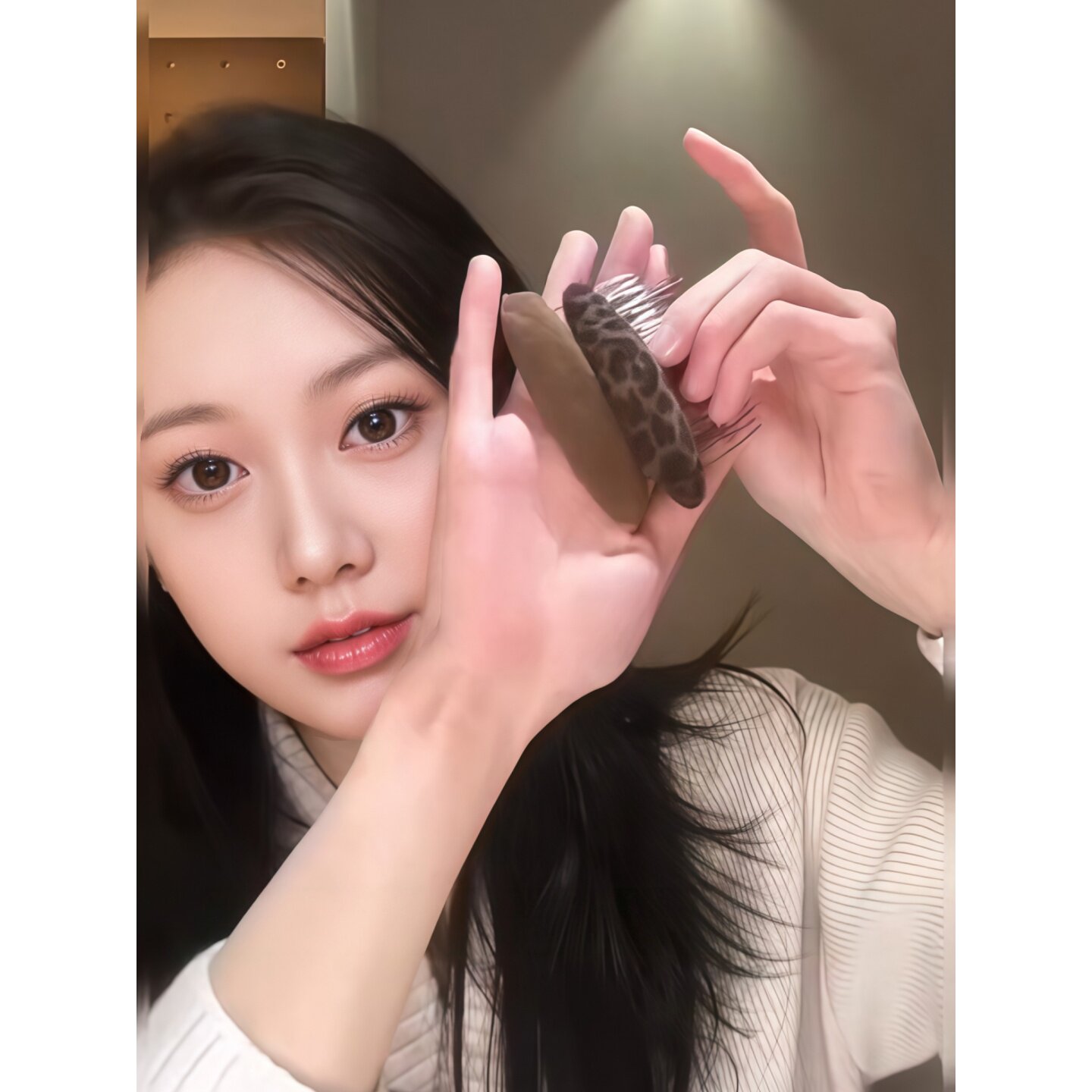 高颅顶蓬松公主头倒插梳发夹