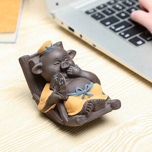 创意摇摆猪桌面摆件紫砂茶宠彩砂陶瓷摇椅猪八戒茶玩开心逗乐悠闲