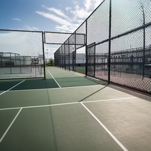 球场围栏网勾花网护栏网铁丝网操场隔离网足球场围网篮球场围栏网