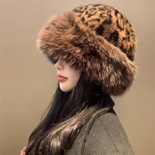 复古加厚防寒显脸小护耳渔夫帽潮 豹纹保暖毛绒帽子女2025年秋冬季