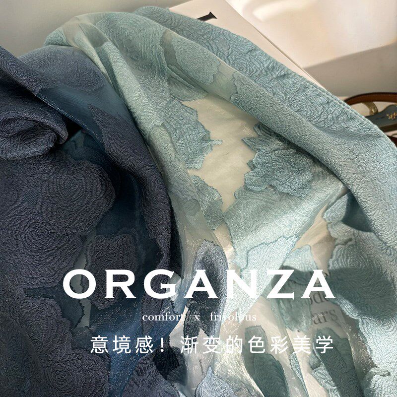 蕾丝剪花工艺!欧根纱丝巾女秋冬渐变薄款多功能保暖围巾披肩两用