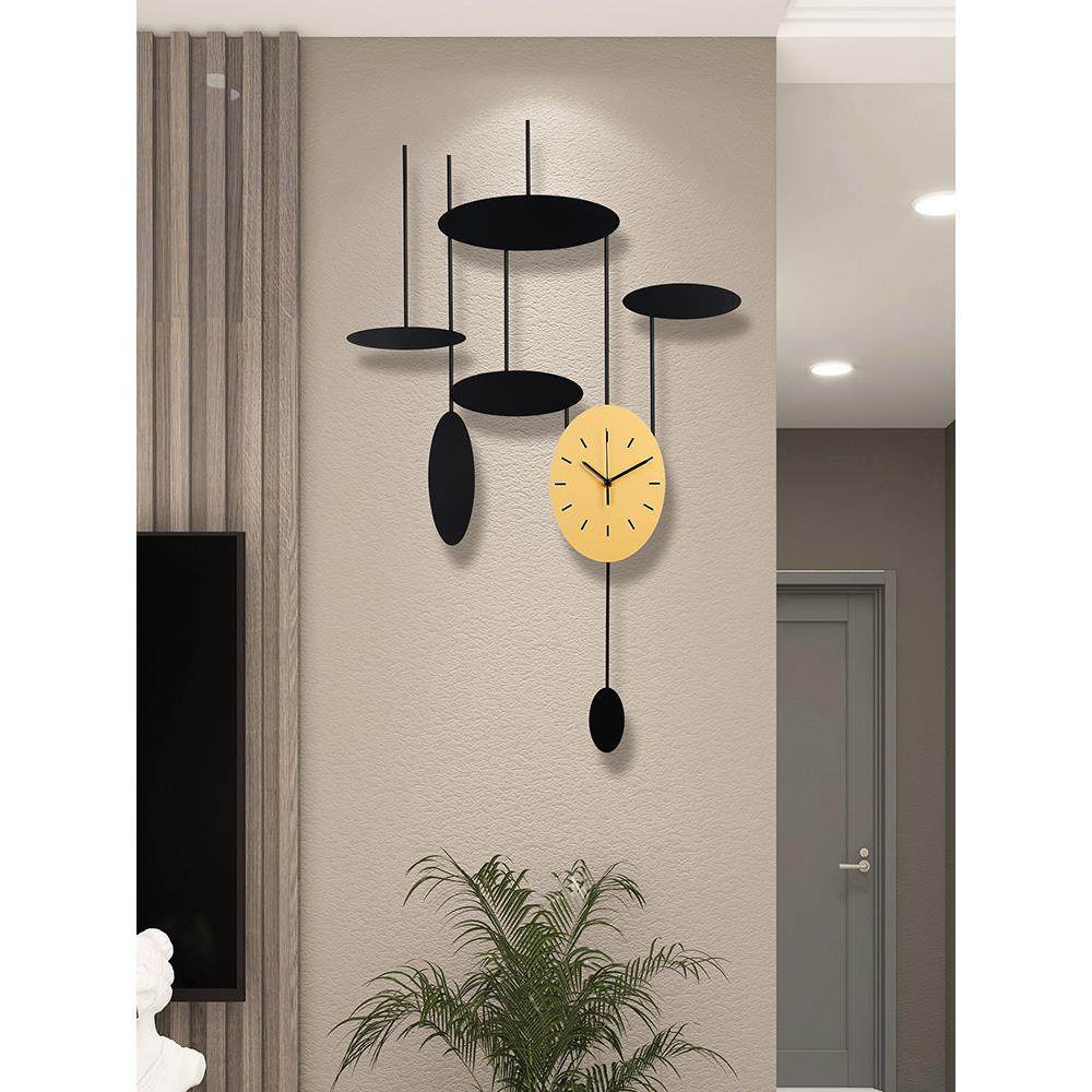 钟表挂钟客厅背景墙装饰网红石英钟2024新款创意家用时尚轻奢时钟