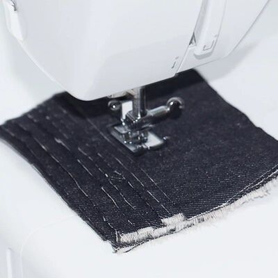JUKI重机8370家用台式缝纫机 电动19种线迹入门款衣车