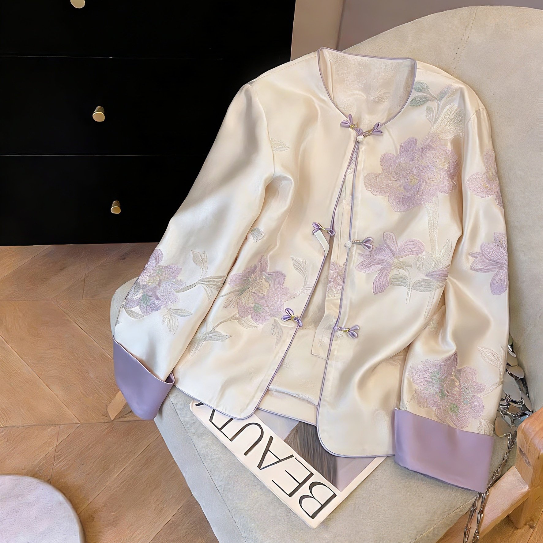 新中式温柔紫色提花薄款短外套女春秋季国风气质宽松百搭缎面上衣,女装/女士精品,短外套,淘宝优惠券,粉丝福利购,淘宝优惠卷