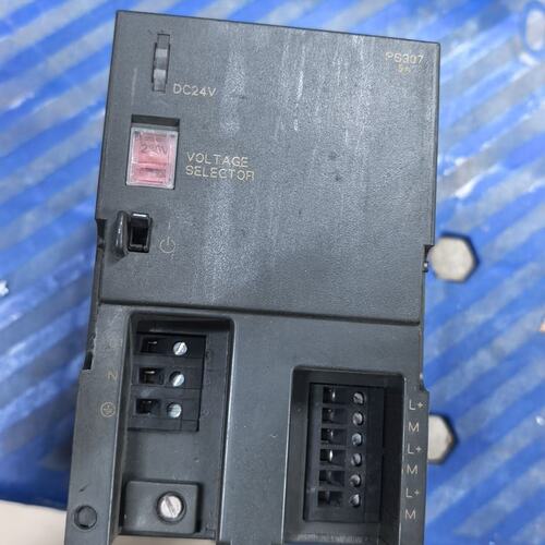 可维修PS307电源模块 6ES7 307-1EA议价