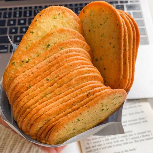 海苔薄脆饼干酥脆薄饼休闲食品办公室代餐早餐宿舍零食小吃咸香味