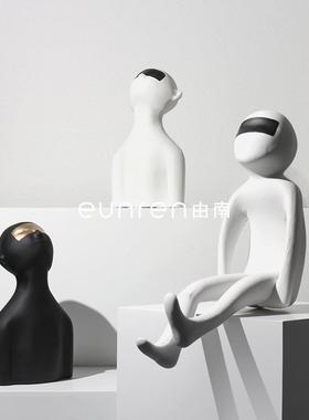 简约可爱树脂卡通坐姿人物雕塑摆件样板间客厅书房桌面艺术装饰品