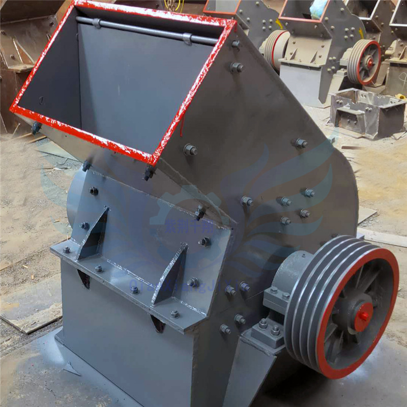 产地货源小型移动式建筑垃圾锤破碎机 青石加气块粉碎制砂机设备