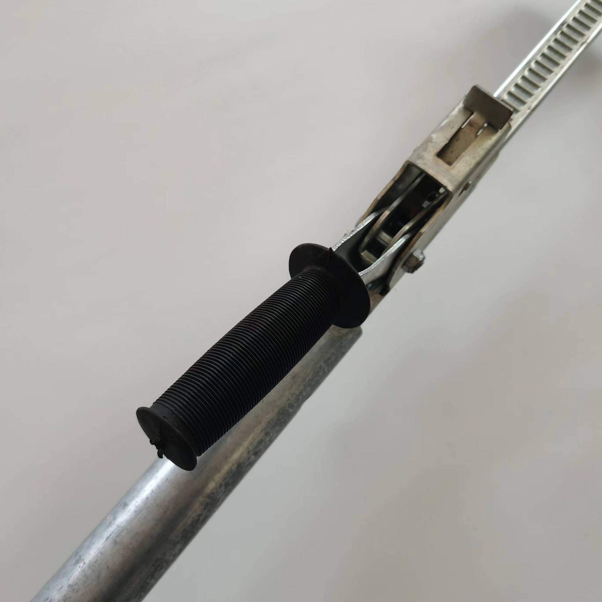 厂家销售冷藏车车厢撑杆伸缩可调固定货物顶杆器货车专用支撑杆