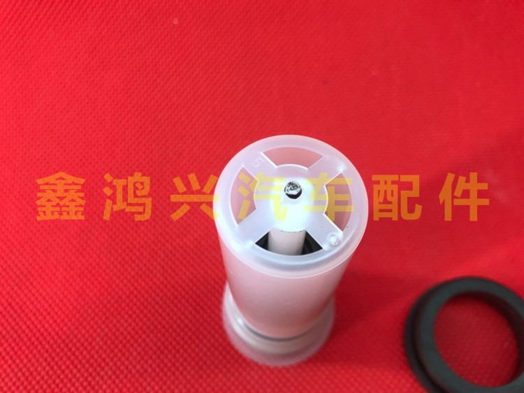 楼兰Z51途乐Y62 QX80Z62雨刮水壶传感器液位传感器水位传感器感应