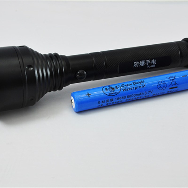 特价 两节并联3.7V双18650锂电池5800mAh强光手电筒专用充电电池