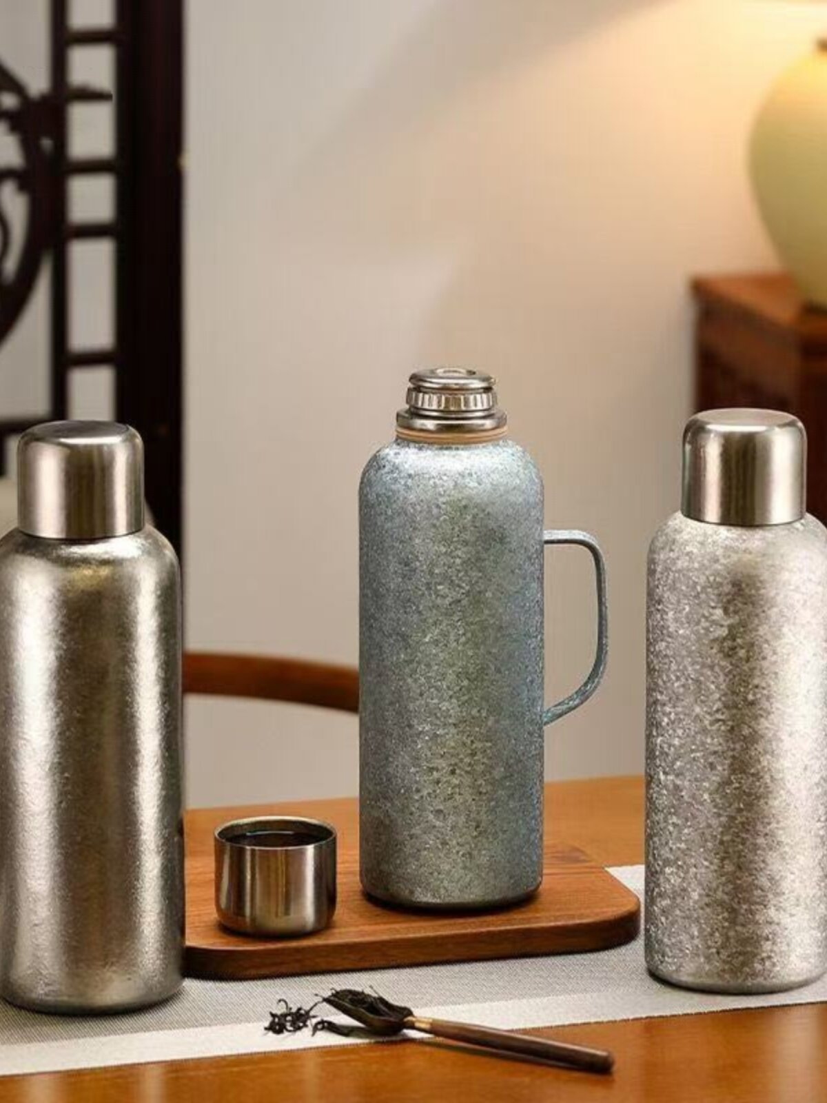 纯钛保温水壶家用水壶新型茶水分离机械温度显示炖茶壶双层真空