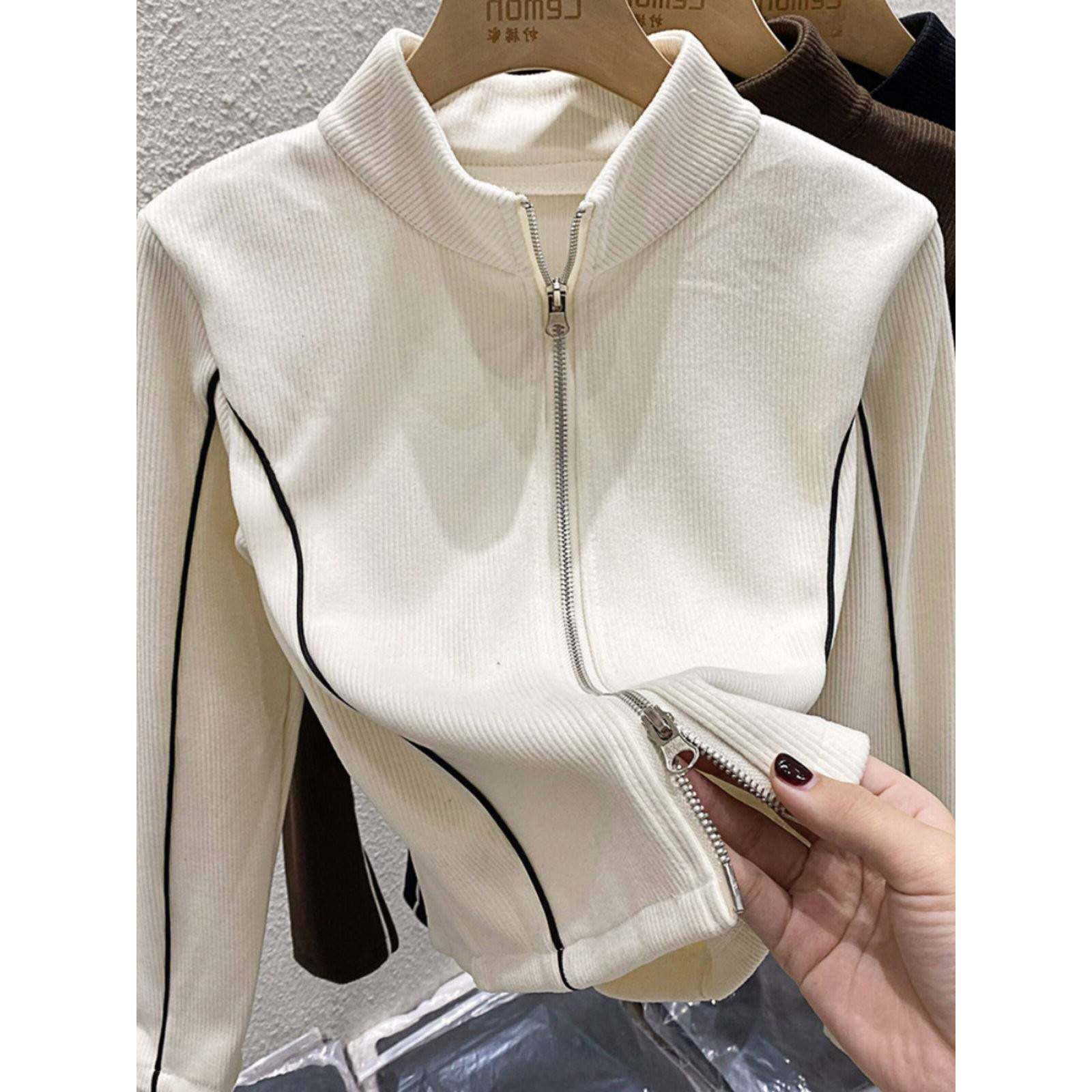 2024新款短款小个子卫衣女春季灯芯绒开衫外套显瘦设计感长袖上衣