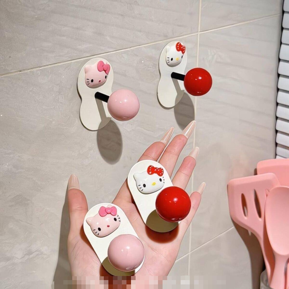 hellokitty圆球挂钩卫生间擦手巾收纳可爱凯蒂猫门后粘钩装饰浴室