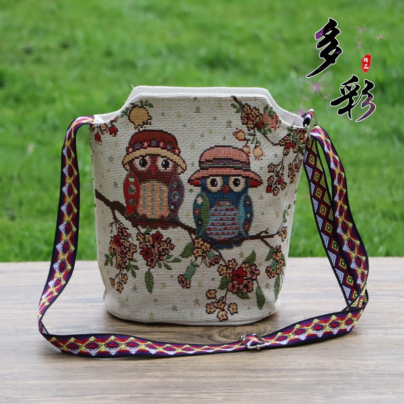 极速斜挎包帆布双面刺绣绣花金丝帆布H包中国风单肩百搭可爱女士