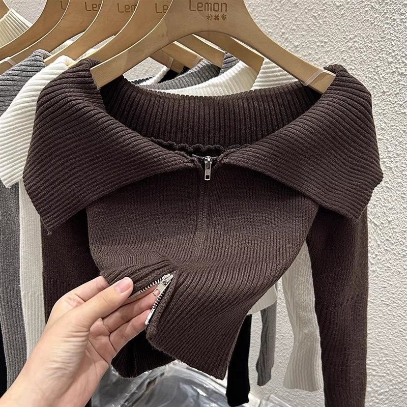 2023秋冬一字肩毛衣外套女针织打底衫设计N感小众短款拉炼开衫上,女装/女士精品,时尚防晒服,淘宝优惠券,粉丝福利购,淘宝优惠卷