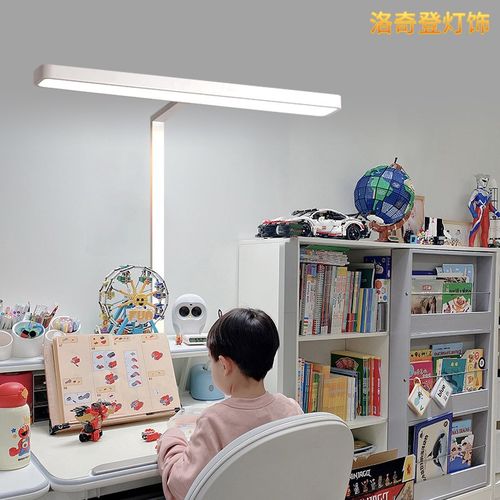 落地护眼台灯学习专用儿童写作A业书桌全光谱教室阅读大路灯钢琴
